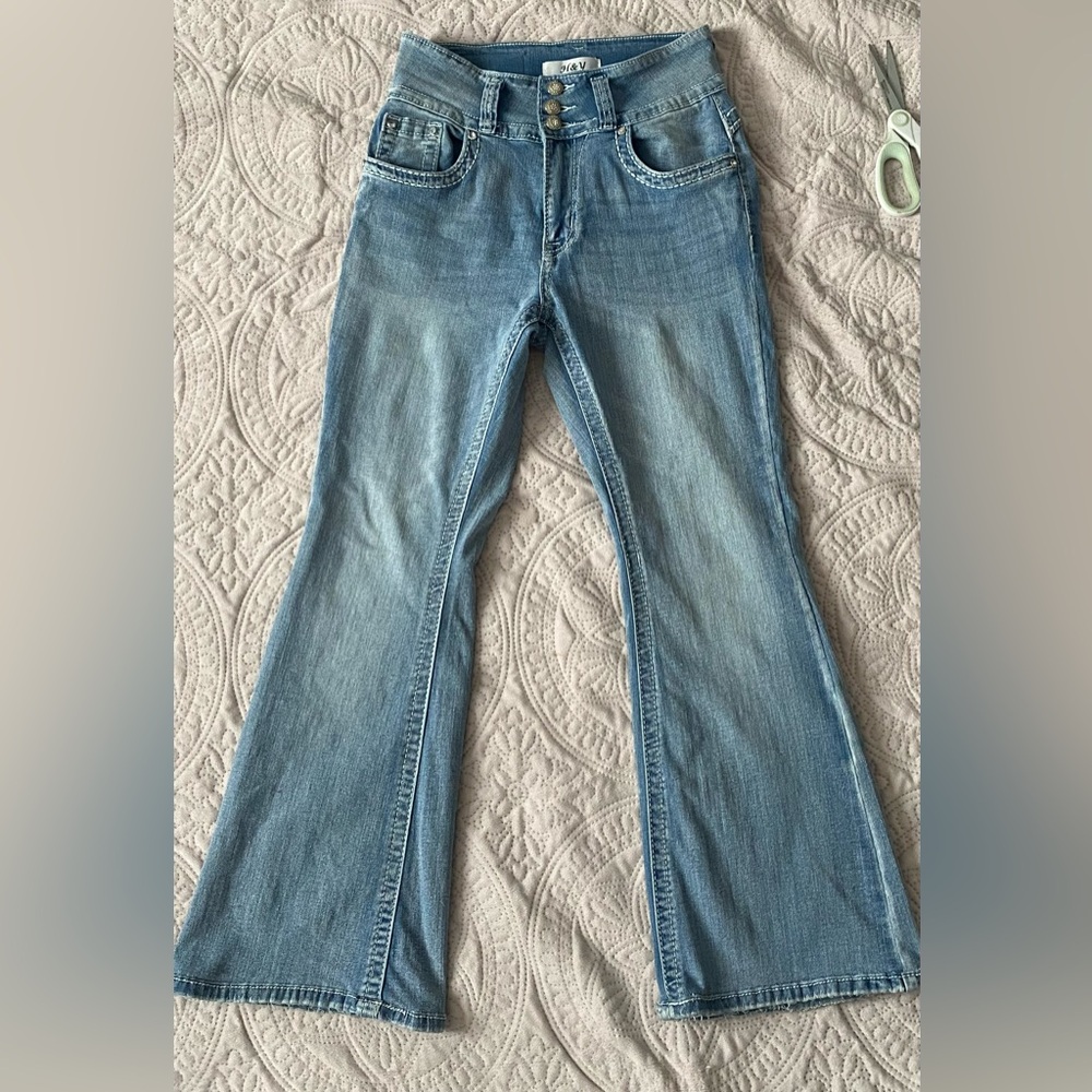Y2K H&Y Flared Bejeweled  Light Wash Mid-Rise Jeans Size 7/8